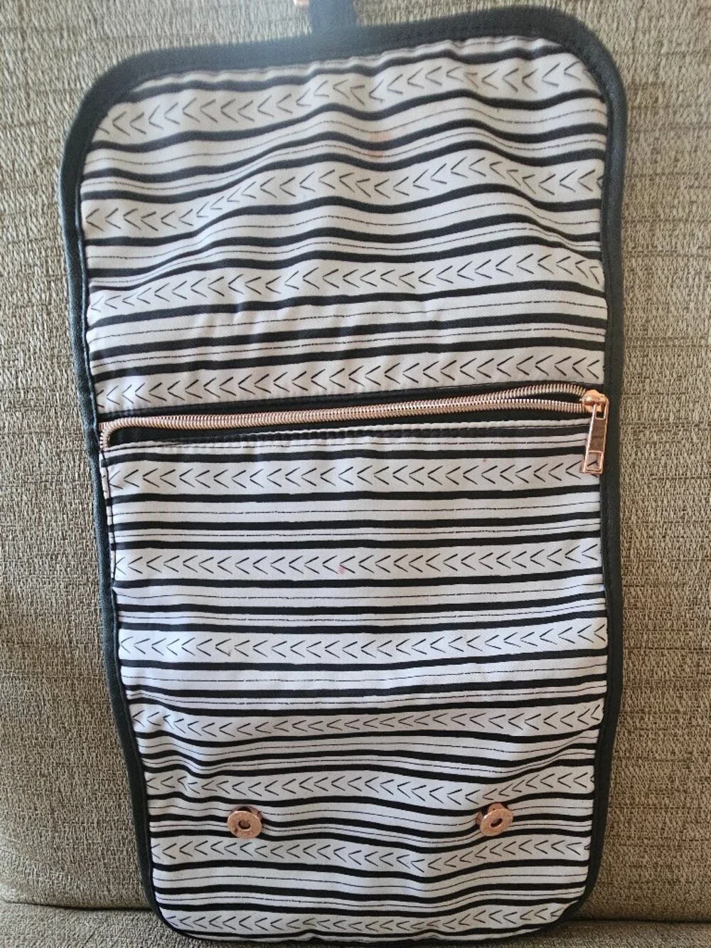 N/A travel hanging